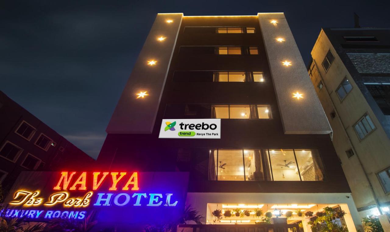 Отель Treebo Navya The Park Хайдарабад Экстерьер фото